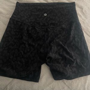 lululemon Align™ High-Rise Short 6" animal print